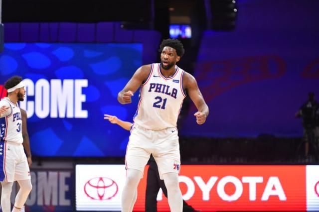 竞技宝-76人开局火热恩比德日趋成熟 看齐J博士目标MVP